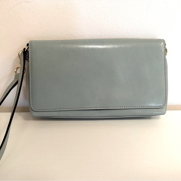 Kate Spade Convertible Purse, Shoulder or Wristlet - Picture 2 of 12